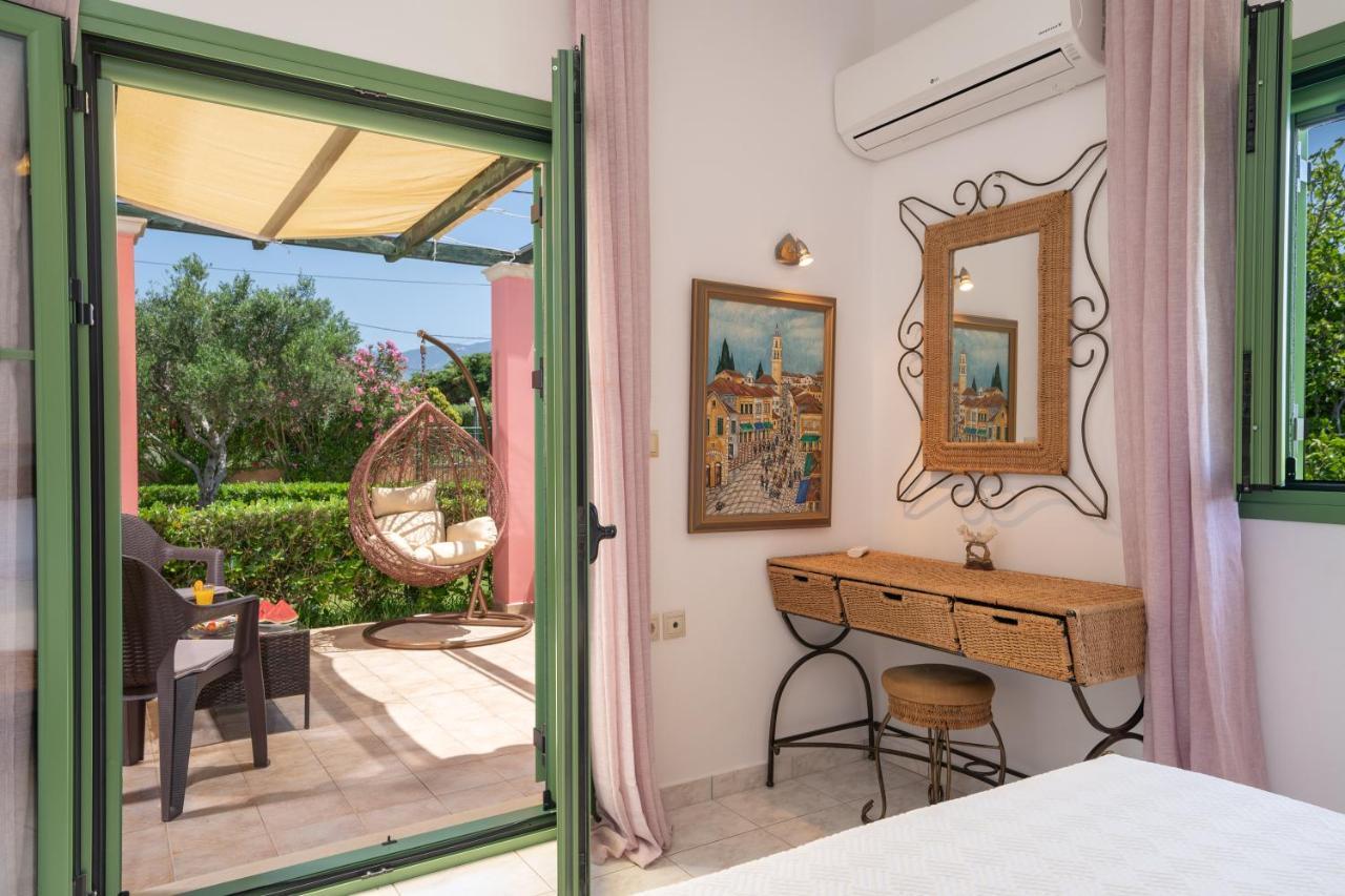 Monambeles Villas 스보로나타 외부 사진