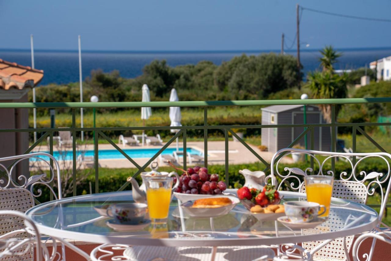 Monambeles Villas 스보로나타 외부 사진