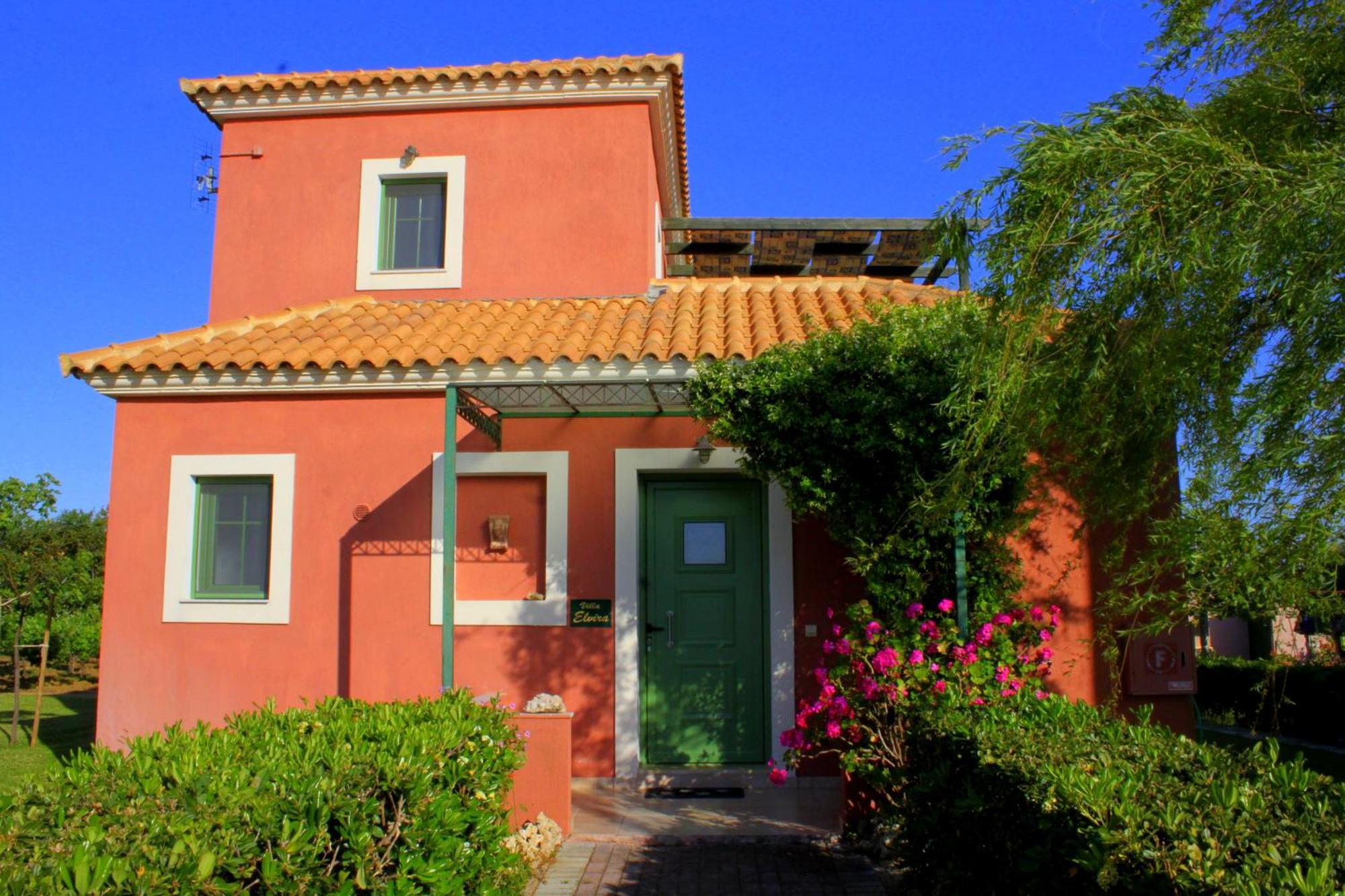 Monambeles Villas 스보로나타 외부 사진